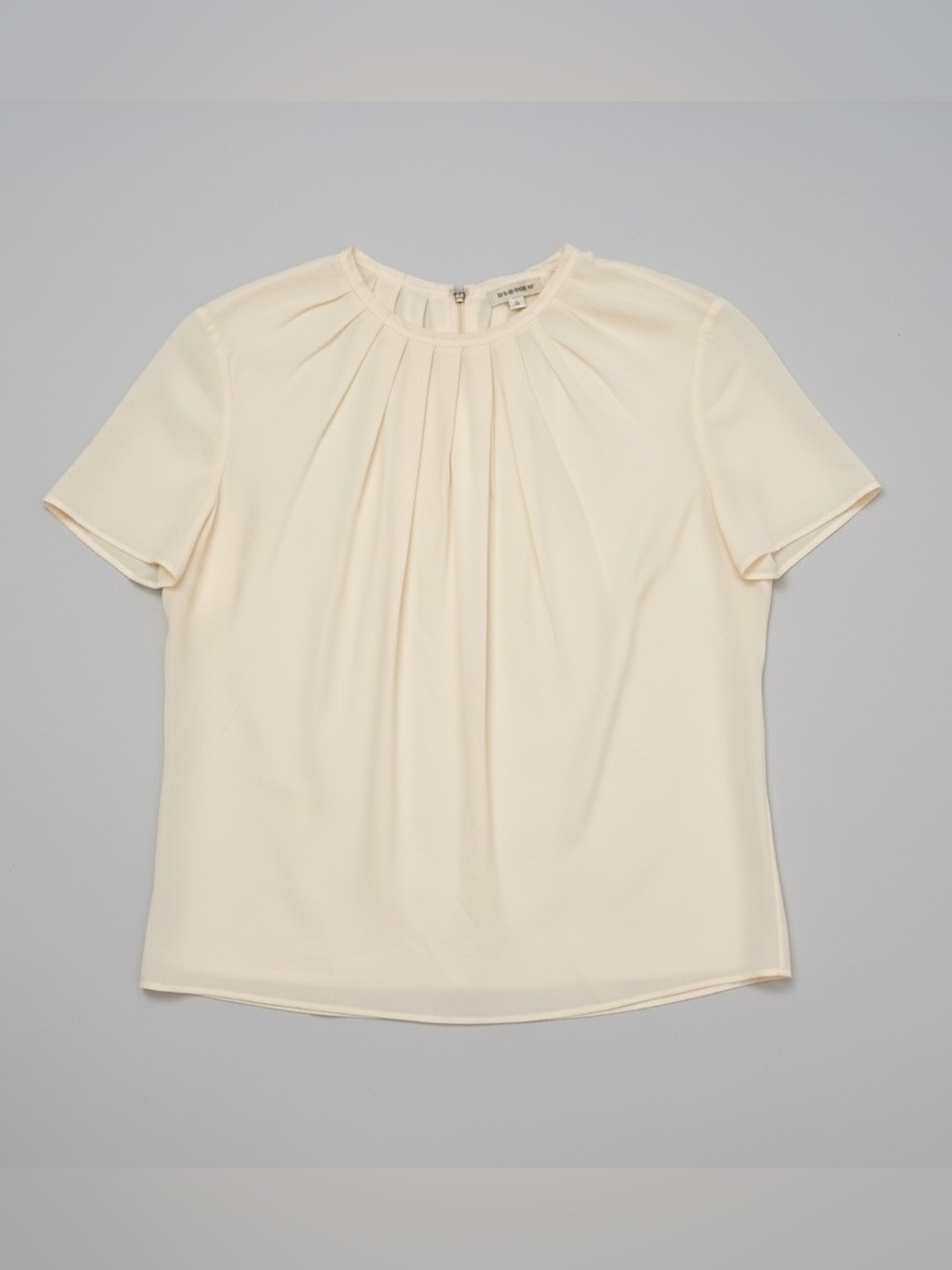 Burberry London Ivory 100% Silk Pleated Blouse Top Womens US 12 IT 46